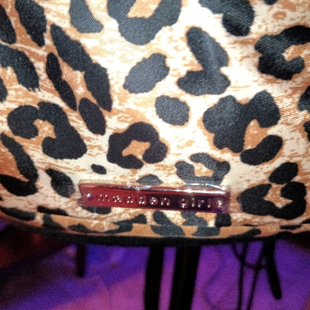 Leopard Print Fanny Pack - Picture 6 of 16